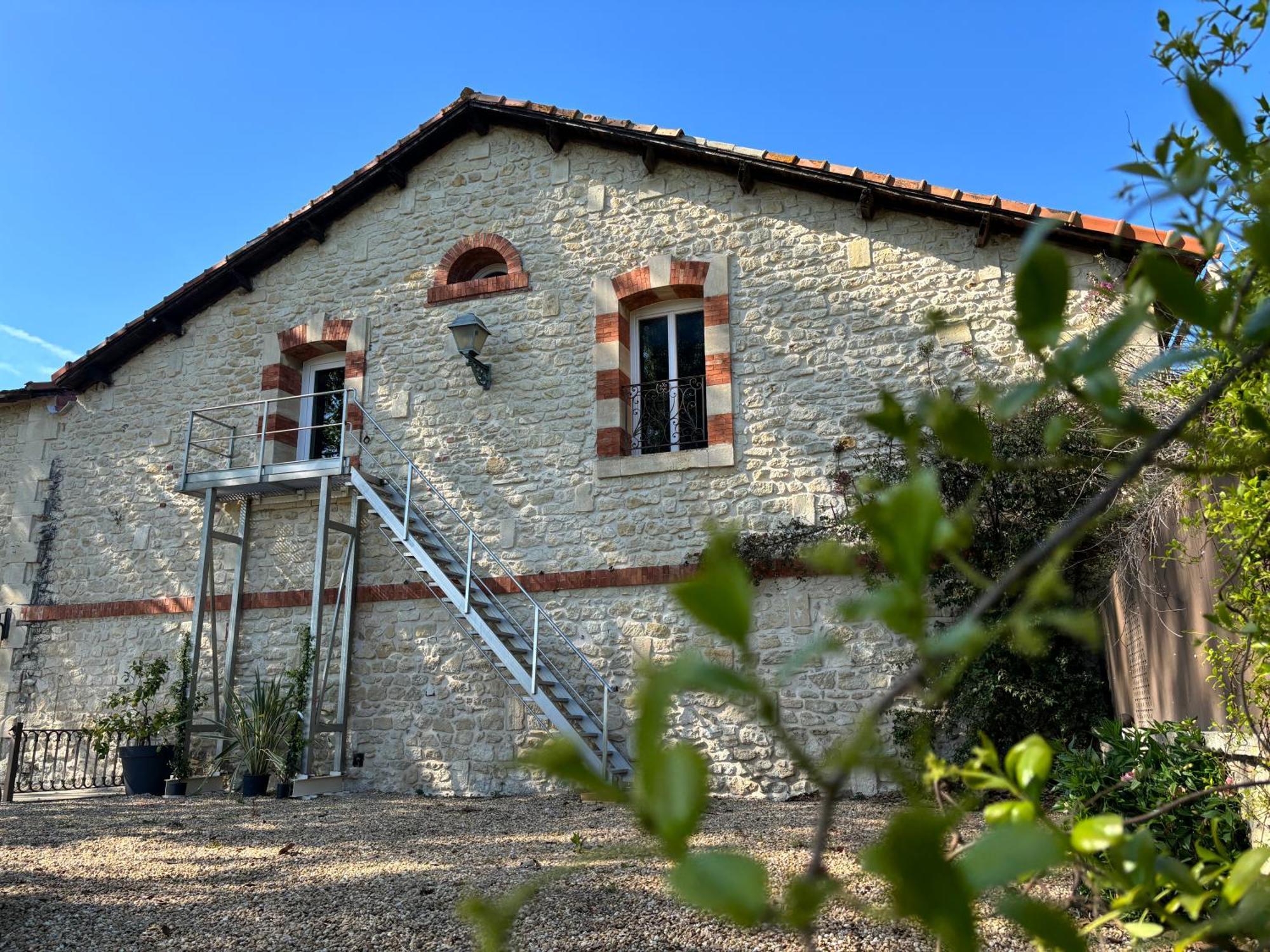 La Cave De Grand Cabane Fourques  Zewnętrze zdjęcie